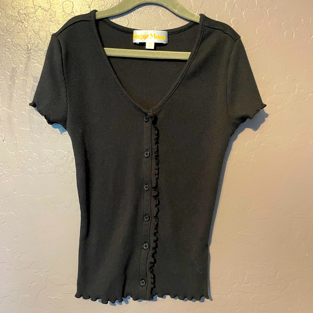 Black fitted button up top